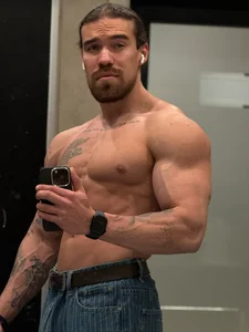 Karlos_Ripped_ Public รูป  4