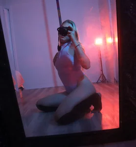 StudioWahines69 ;D Pic