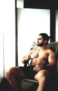 AlfredWalker Public 圖片