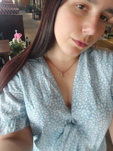 Emi-liaa Public Pic