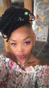 Ladyzee25 Public Foto 3