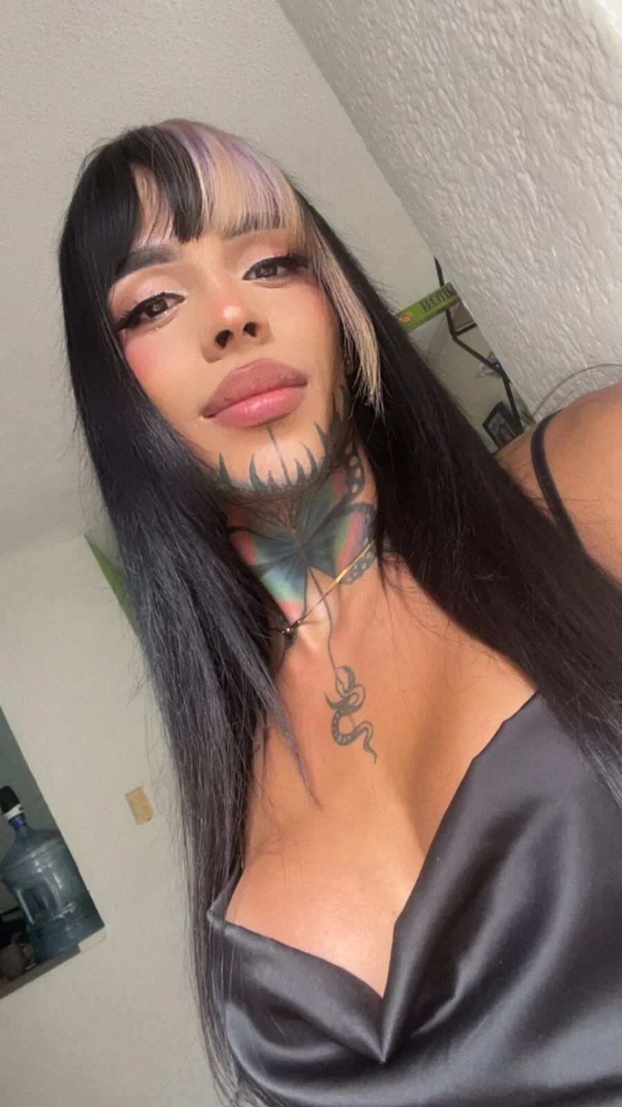 Dafne_kee immagine di tendenza 3327