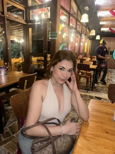 AbbyJackson_ Dinner night Bilde 3