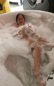 Angie_milf50 Public Gambar 2