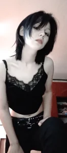 Thighswithspikes Public Poză 5