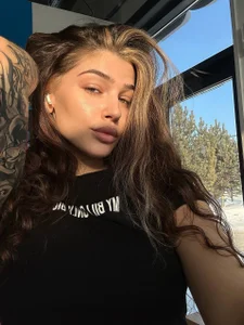 Anna_Six Public Immagine 