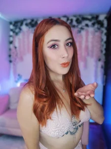 sophie_peachs Public Pic 5
