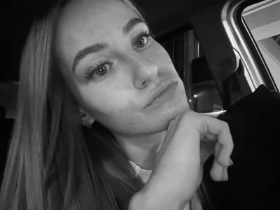 Laura_Evance Public slika 5