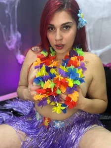 Kaarol69 ENJOY EVERYDAY YOUR HAWAIIAN GIRL Foto 2