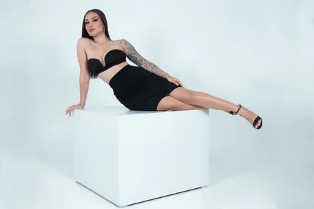 ValerieAustin Elegant Girl Poză 5