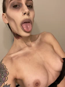 lil_martian Halloween Pic