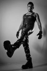 Abra_ham13 Leather Clothes!! صورة واحدة|Abra_ham13 Leather Clothes!! صورتان|Abra_ham13 Leather Clothes!!  9 صور|Abra_ham13 Leather Clothes!!  9 صورة