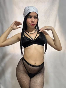 Vicky_flores black Foto