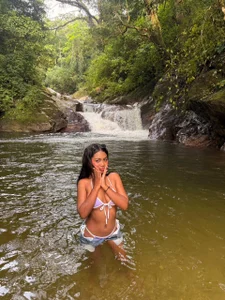 Aria_Rose1_ River Day 👙❤️😋 Pic
