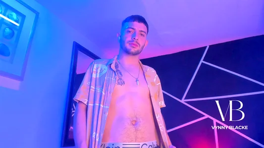 This feeling is yours alone. ❤️‍🔥 od VynnyBlacke_  2 snímek