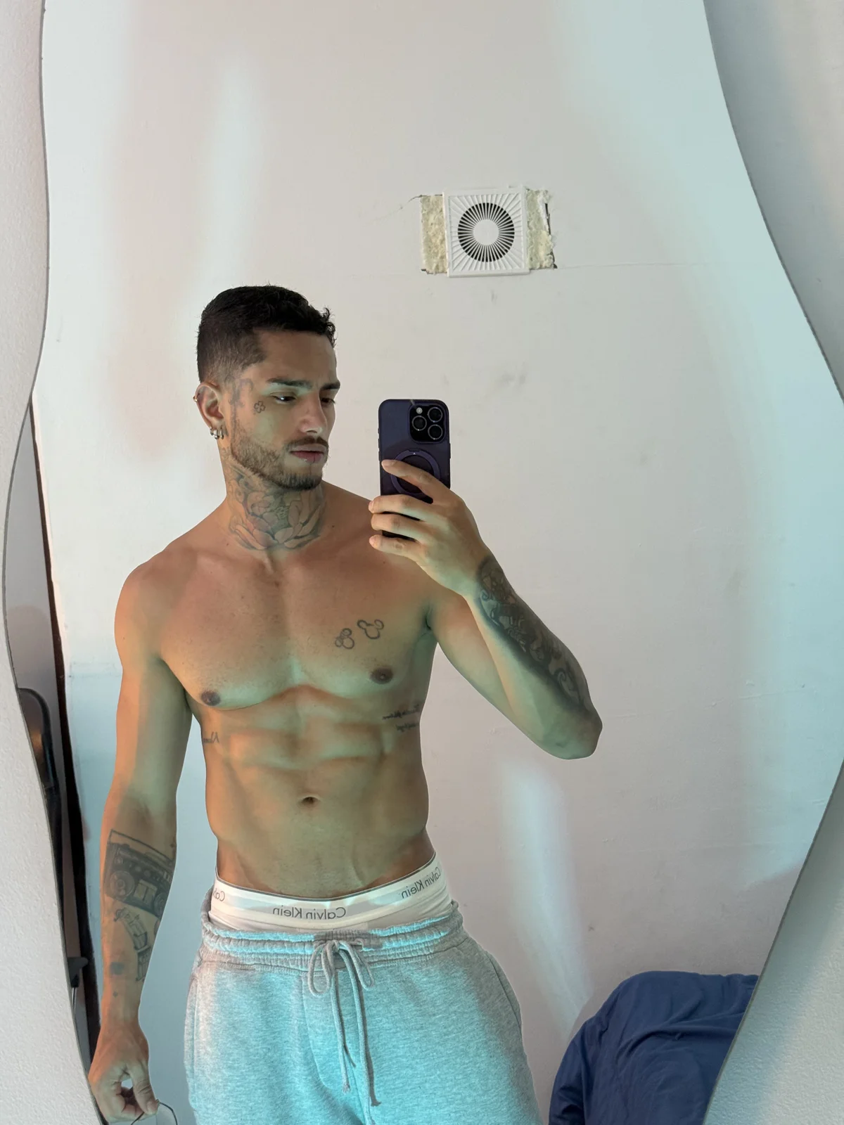 Трендове зображення  1632 Alanrodgers