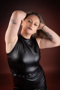 Charlot_milf kullanıcısının "Fire and Leather" albümü -  8 fotoğraf