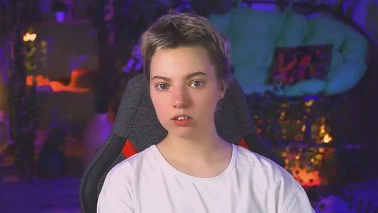 RocKStone_ Miss Tropical Bird?) Pic 5