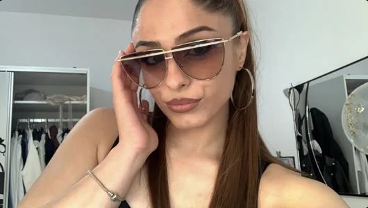 SophieVJ Public Foto