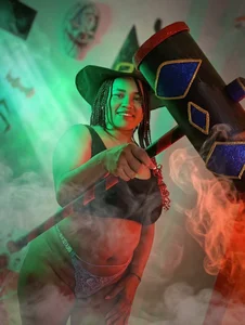 A very hot little witch od PlacerTallaXXX  8 snímek