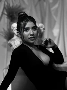 IbizaJacobs Beauty in black 🖤✨ Pic