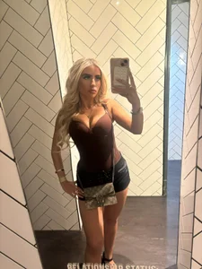 BlondeBetty Public Bilde 9