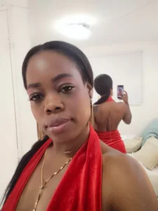 lizmonroee Public slika