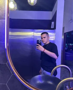 Zdjęcia Brandoncrew Public: 