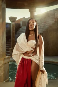 Emma_jonness Golden Goddess 🔥 Pic 2