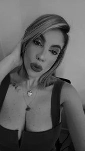 AdelinaVans come and delight your eyes hmm🥵🔥 Immagine  9