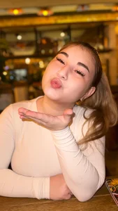 softiekitty I'm in a restaurant🍽️ Εικόνα 3