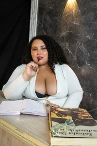 Hurrem_Mathのyour teacher sexy👩🏻‍🏫の 4枚の写真