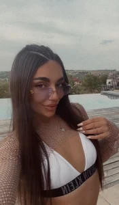 Vacation Flirt de VeyaNash  8 Imagens