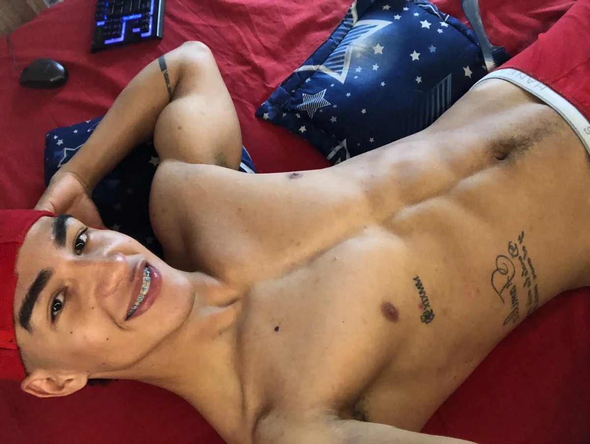 Ảnh Thịnh Hành của Goldendesirexx__ 376