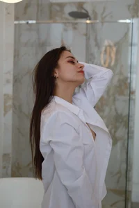 Kim_Bless How about seeing me a little closer? Poză