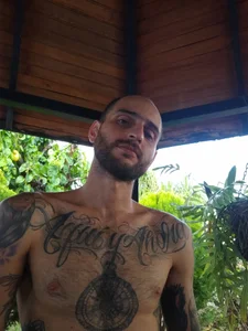 Tatted21xxx Public зображення 2