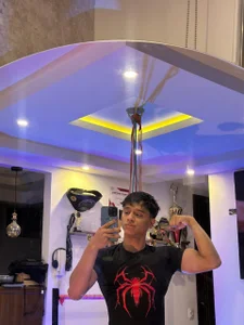 ZYZZ1312 Public зображення 6