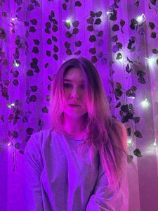 cheeky_cherry_ Public Pic 3