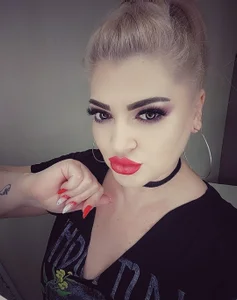 boobies4fun Public Pic 4