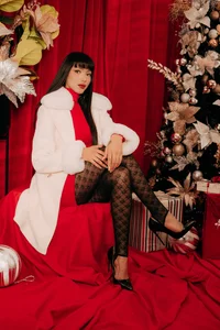 evamoretti Christmas 2024 Pic