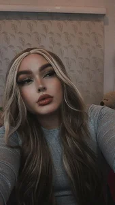 AnneVanHelsing Public Gambar 9