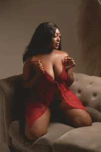MelissaWilson1 Ebony in red Pic 5