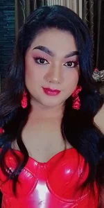 QueenieBrooks Public Pic 3