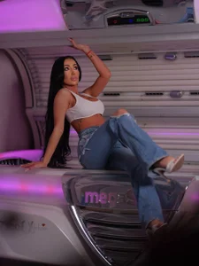 ZennySings Jeans are the ones Pic 4