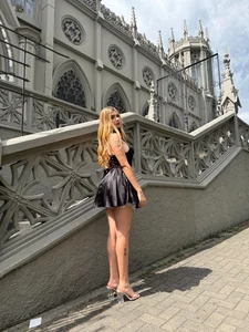 NiaHolland Little Black Dress slika 3