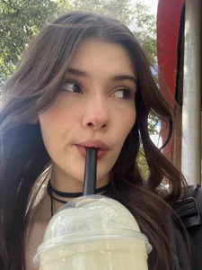 Zoe_Vee My August! Immagine  7