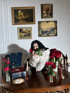 bigJuicyPussy Valentine's Day from Issa Gambar 5