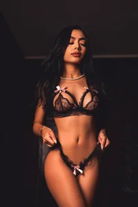 silk curves de SHANONCLARK  7 Imagens