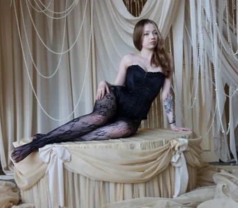 MellisaHoward Public Pic 8