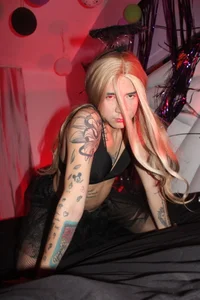Zion_Moore 🎃HALLOWEEN WITH YOUR ANGEL🎃 Pic 3